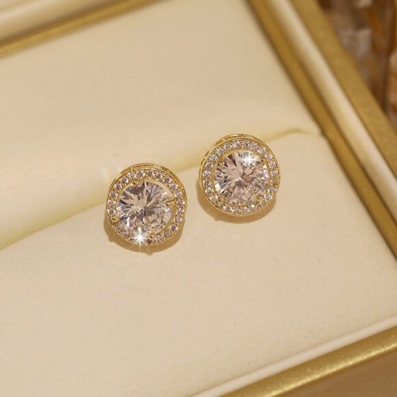 ๐ 2.50 Carat Halo Diamond Earring Studs, 18K Yellow Gold Hypoallergenic ๐ - Picture 4 of 6